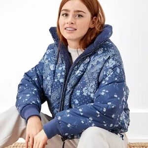 American Eagle Bandana Print Puffer Jacket